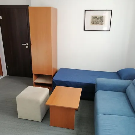 Elfi Guest house 2*