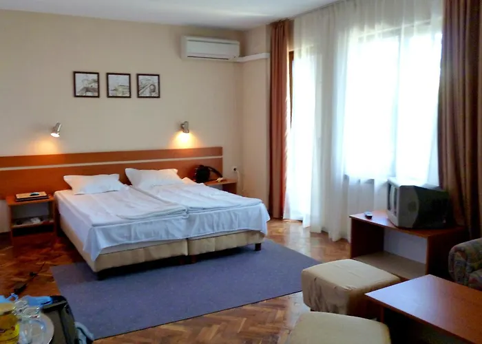 艾尔菲别墅酒店 2*